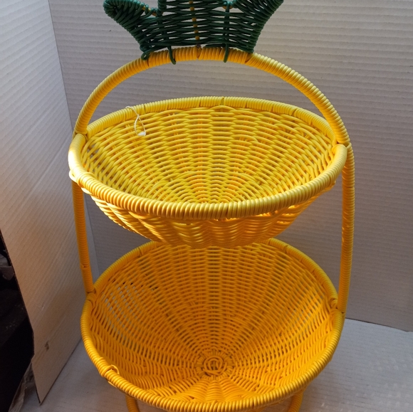 Ciroa Tier Summer Pineapple Resin Wicker Rattan Woven Fruit Vegetable Basket - Picture 12 of 16
